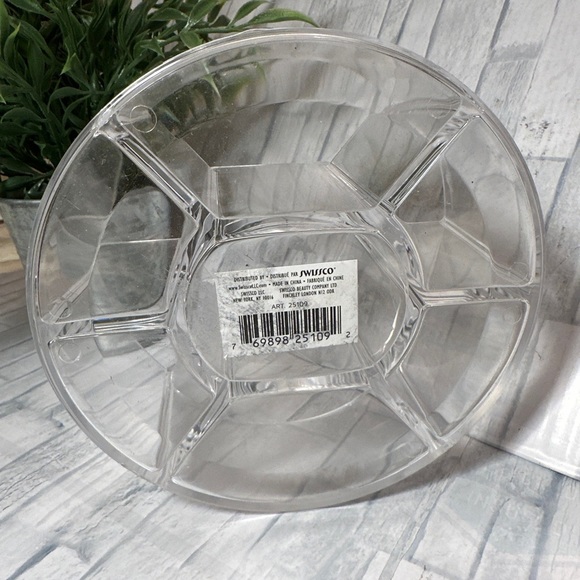 7 Compartment Round Acrylic Vanity/Desk Organizer - Picture 2 of 5